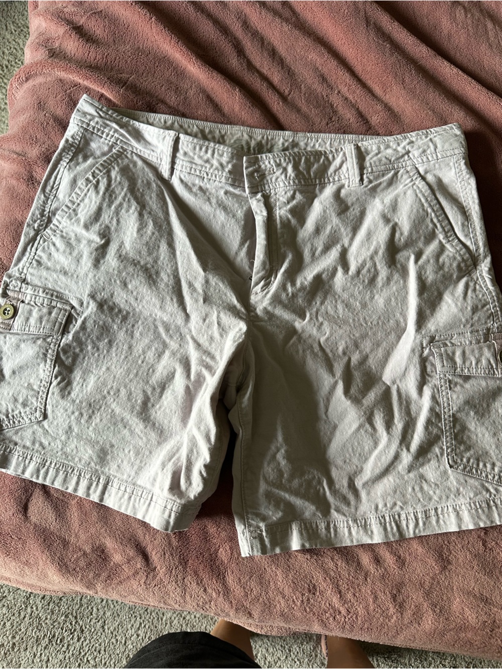 Eddie Bauer Light Beige Women's Cargo Shorts